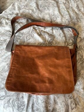 Fossil Leather Messenger Bag - cognac